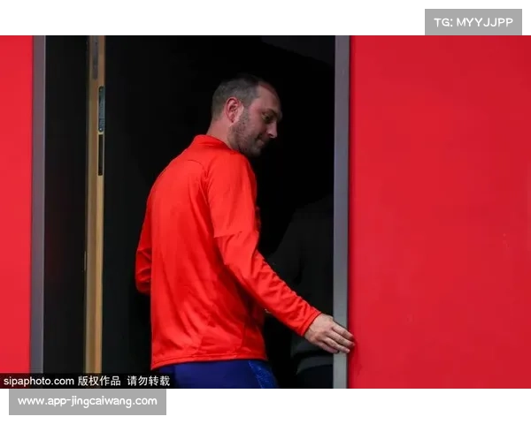 法兰克福主帅托普莫勒:绝平结果可接受 球队反应积极表现出色 法兰克福主帅托普莫勒:绝平结果可接受 球队反应积极表现出色